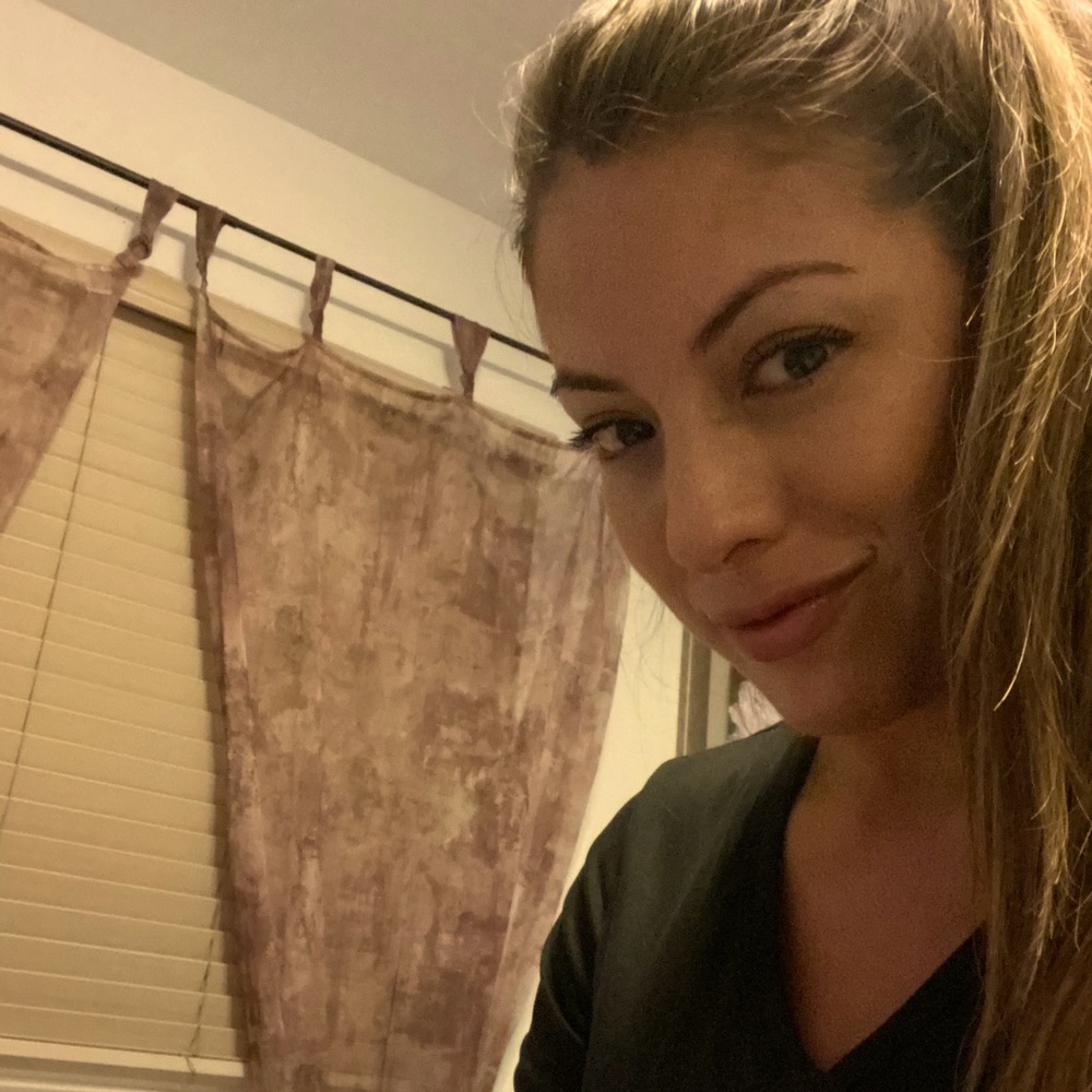 Meet your Posher, Andrea